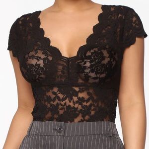 Lace black top